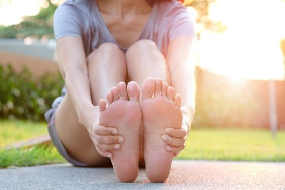 Cooling Foot Sprays to Soothe Tired Feet